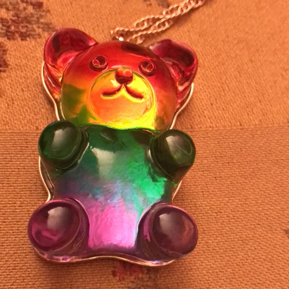 Betsey Johnson gummy bear necklace - Picture 2 of 15